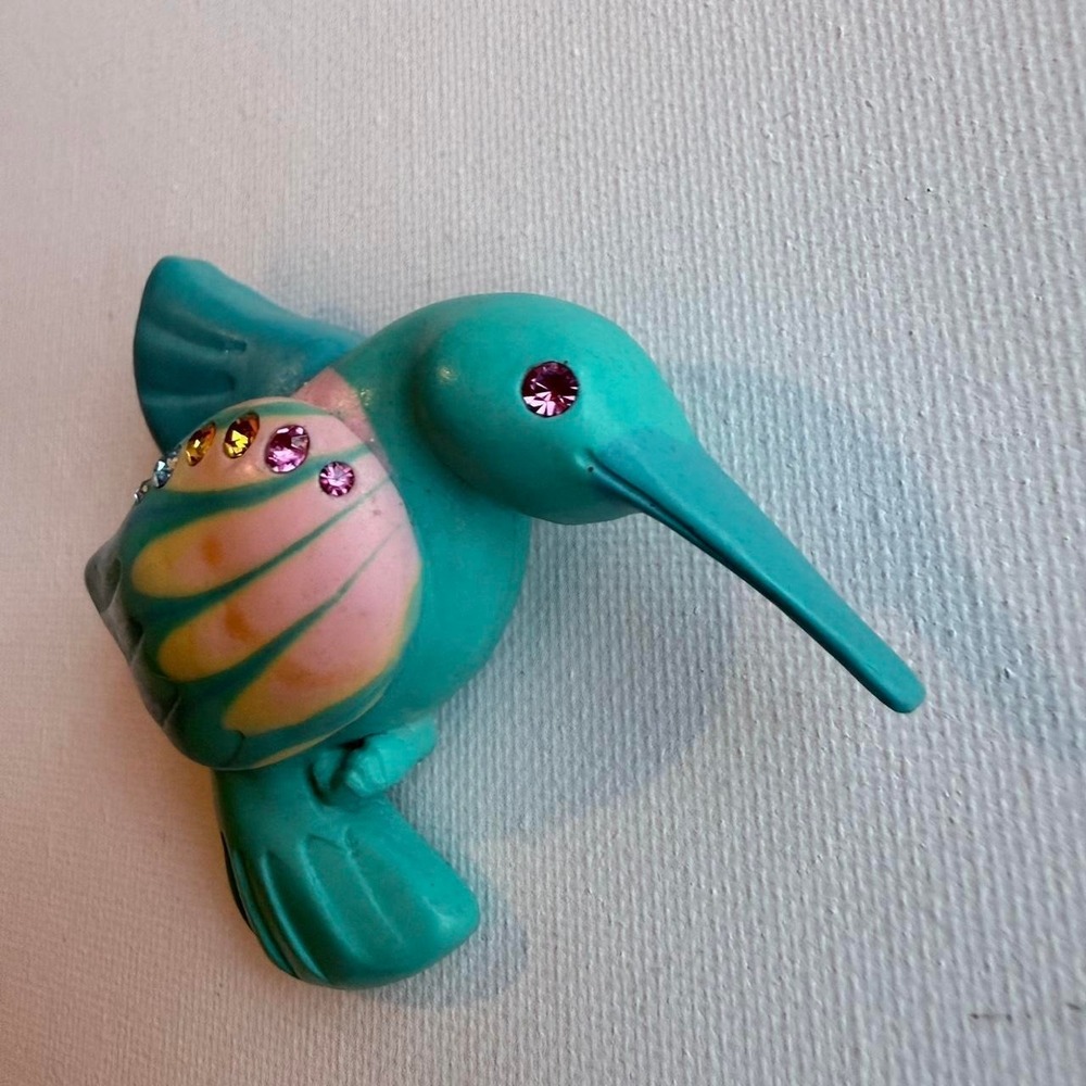 Vintage 90s hummingbird pin with rhinestones